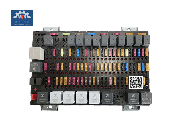 DZ97189584390  中央电气装置板  Central Electrical Installation Board (ISM-BCM)   SHACMAN  X3000  Electrical parts for truck cab