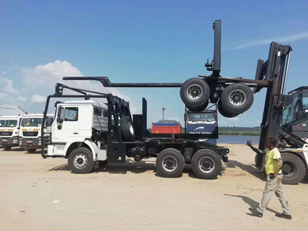 陕汽原木运输车1.jpg