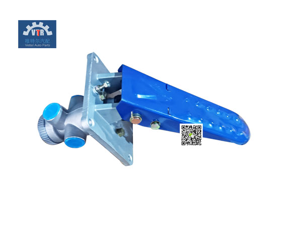 800901158  气制动阀总成 Gas brake valve assembly  徐工装载机  XCMG-LW300FN  重量：1.65kg